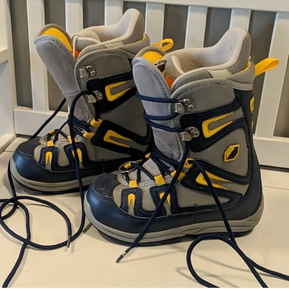 Burton Youth Snowboarding boots